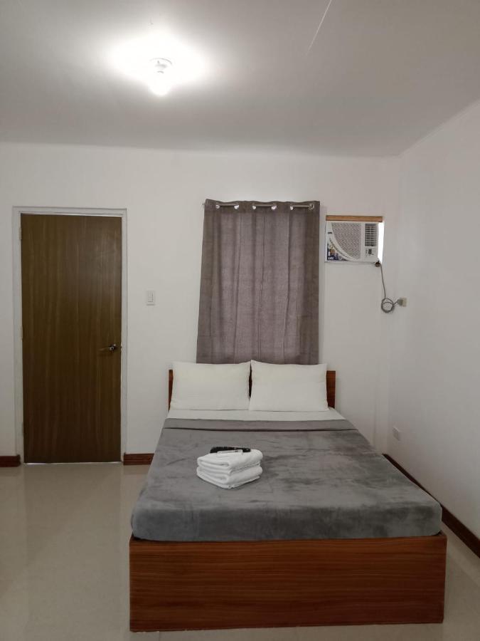 __Aplaridel Inn Suites__ Анхелес Екстериор снимка