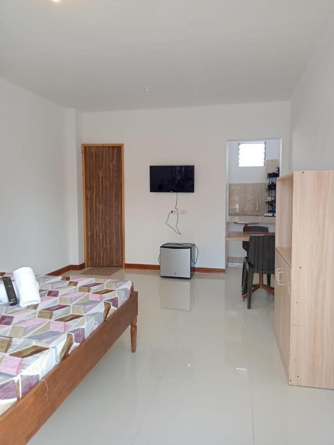 __Aplaridel Inn Suites__ Анхелес Екстериор снимка