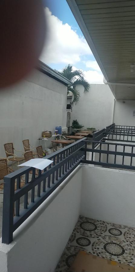 __Aplaridel Inn Suites__ Анхелес Екстериор снимка