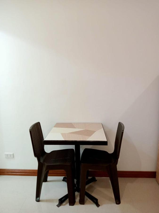 __Aplaridel Inn Suites__ Анхелес Екстериор снимка